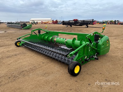 2014 John Deere 615P 15 ft Combine Pickup Header