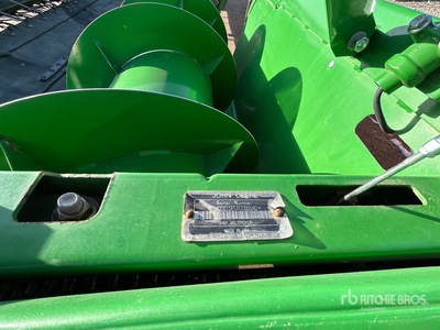 2014 John Deere 615P 15 ft Pick-Up für Mähdrescher