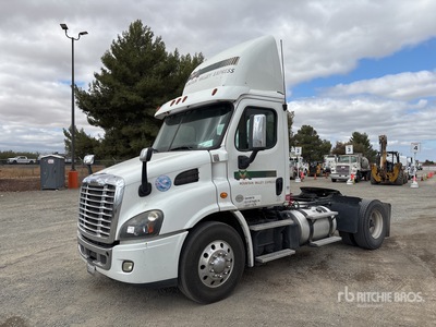 2014 Freightliner Cascadia 113 4x2 Cabina per trattore stradale 2 assi