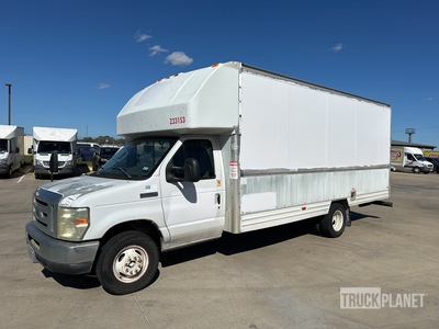 2008 Ford E-350 Furgone cargo
