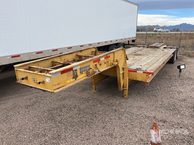 1981 Fontaine T/A Lowboy Trailer