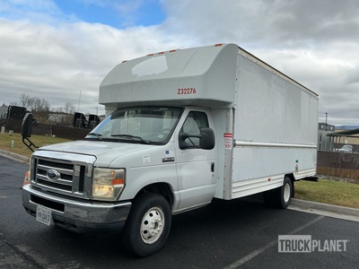 2008 Ford E-350 Cutaway Furgone cargo