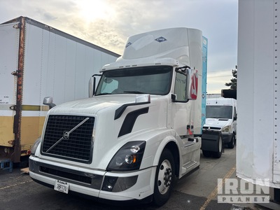 2018 Volvo VNL CNG 4x2 S/A Day Cab Truck Tractor (Inoperable)