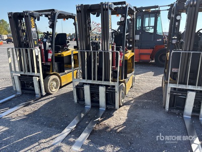 2022 Yale ERC50VG 4950 lb 電動フォークリフト (Inoperable)