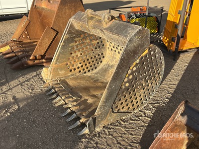 60 in Skeleton Excavator Bucket - Fits John Deere 690E