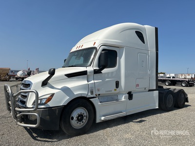 2020 Freightliner Cascadia 126 6x4 T/A Sleeper Truck Tractor