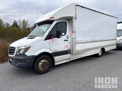 2015 Mercedes-Benz Sprinter 4x2 Fourgon à étages