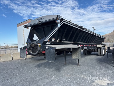 2005 Trail King OLB236 40 ft T/A Lead Live Bottom Trailer