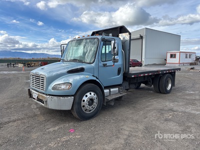 2005 Freightliner M2 106 4x2 Flatbed Truck