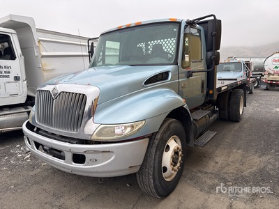 2007 International 4300 4x2 Flatbed Truck (Inoperable)