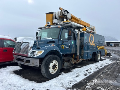 2006 International 7400 auto hoogwerker (Inoperable)