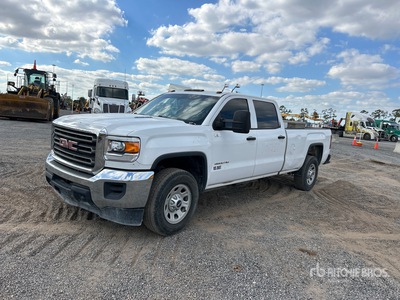 2015 GMC Sierra 3500HD 4x2 Crew Cab Pick Up