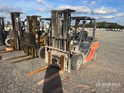 2021 Toyota 8FD35U 7000 lb Pneumatic Tire Chariot Élévateur