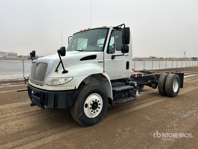 2008 International 4400 4x2 Cabine et châssis