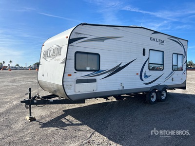2013 Forest River Salem 25 ft T/A Travel Trailer