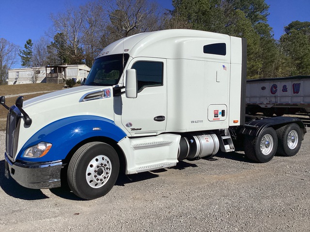 2019 Kenworth T680 6x4 T/A Sleeper Truck Tractor