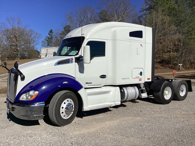 2019 Kenworth T680 6x4 T/A Sleeper Truck Tractor