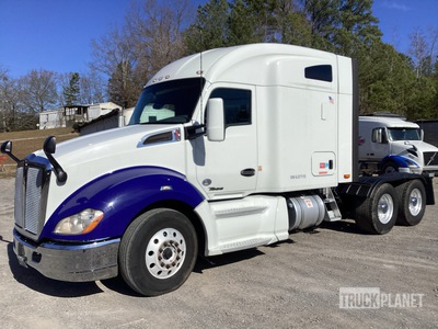 2019 Kenworth T680 6x4 Tracteur routier couchette