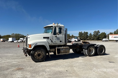 2012 Mack CHU613 6x4 Cabeza Tractora Cabina Corta