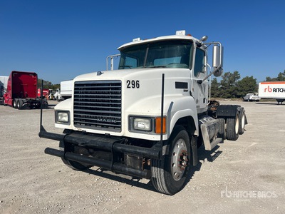 2012 Mack CHU613 6x4 3-Achs Sattelzugmaschine