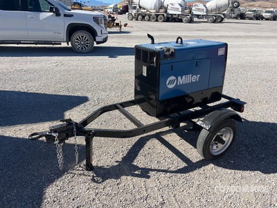 2013 Miller Electric Trailblazer 325 325 A Mobile Multi-Process Engine Driven Welder