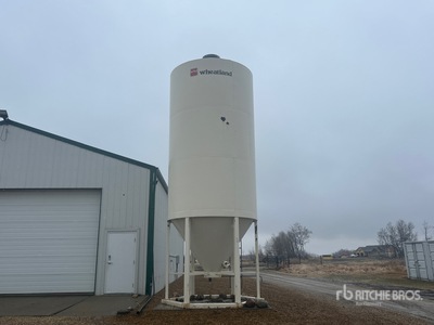 Wheatland 915E Smooth Wall Hopper Grain Bin