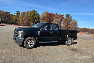 2020 Ford F-250 STX 4x4 Extended Cab Utility Truck