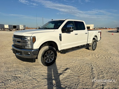 2019 Ford F-250 Lariat 4x4 Crew Cab Pickup