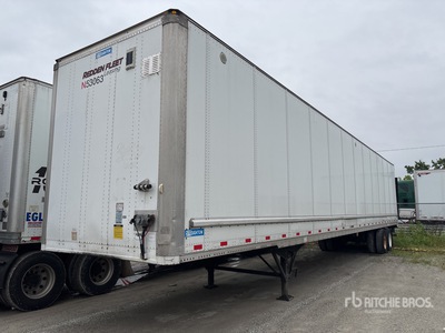 2015 Stoughton 53 ft x 102 in T/A Gesloten aanhangwagen