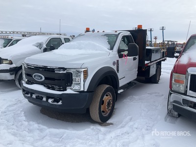 2018 Ford F-450 XL 4x2 Flatbed Truck