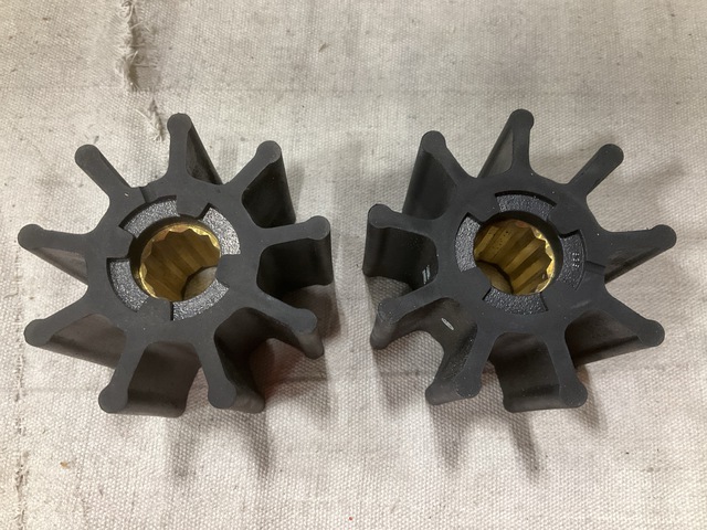 (136) Detroit Diesel 05196628 Centrifugal Pump Impellers