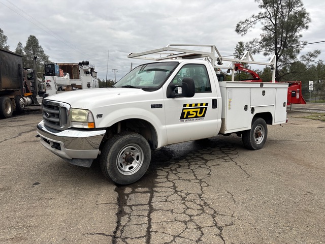 2003 Ford F-250 XL 4x4 Utility Truck