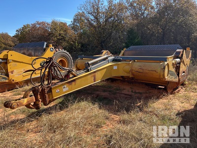 John Deere 2412E 2 Tire Ejector جراف ساحب