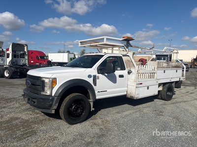 2017 Ford F-550 XL 4x2 Flatbed Truck