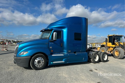 2019 International LT625 6x2 3- Achs Sattelzugmaschine mit Schlafkabine