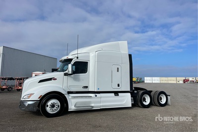 2023 Peterbilt 579 6x4 T/A Sleeper Truck Tractor