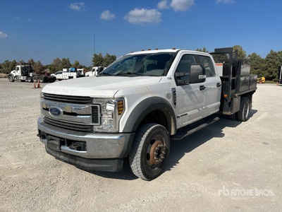 2019 Ford F-550 4x4 Crew Cab Flatbed Truck