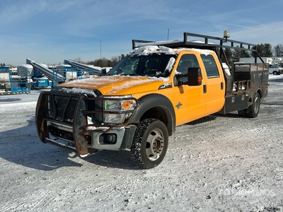 2015 Ford F-550 XL 4x4 Crew Cab Flatbed Truck