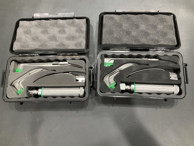 (2) Welch Allyn MIL5072 Laryngoscope Sets (2) Welch Allyn MIL5072 Laryngoscope Sets