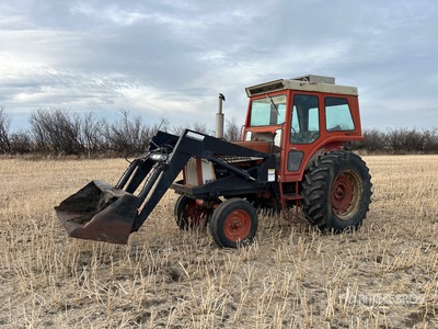 International 706 Trattore agricolo 2RM