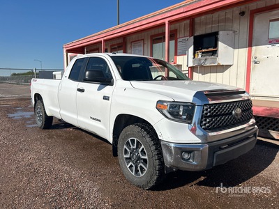 2018 Toyota Tundra 4x4 Crew Cab Ophalen