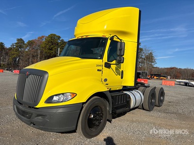 2020 International RH613 6x4 Ciągnik siodłowy T/A z kabiną dzienną