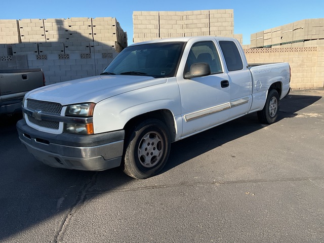 2004 Chevrolet Silverado 1500 4x2 Extended Cab Pickup