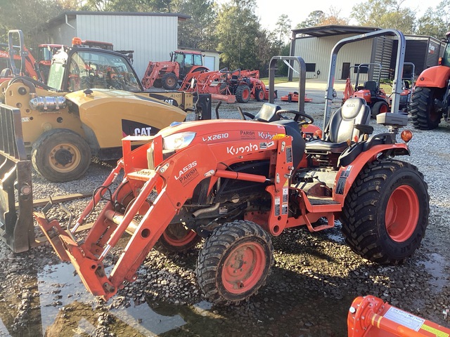 2024 Kubota LX2610HSD 4WD Utility Tractor