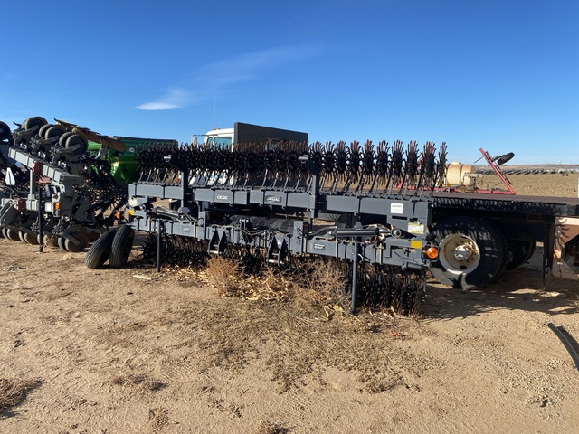 Yetter 3530 30 ft 8 in 3-Point Rotary Hoe Yetter 3530 30 ft 8 in 3-Point Rotary Hoe
