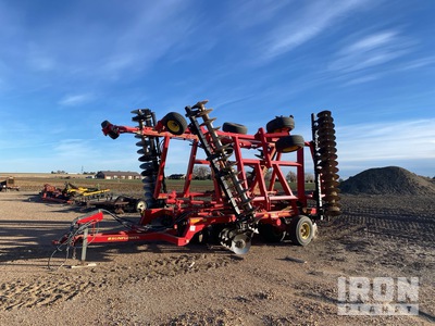 Sunflower 1436 29 ft Tandem Breaking Disc
