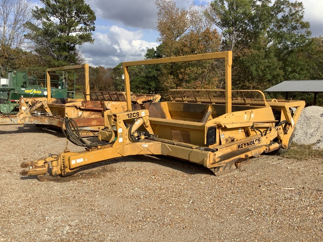 2006 Reynolds 17CS12 4 Tire Hydraulic Pull Scraper 2006 Reynolds 17CS12 4 Tire Hydraulic Pull Scraper