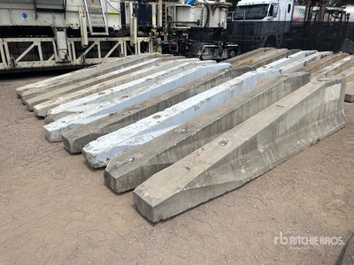 Quantity of (10) DB80 4 m Tapered Concrete Barriera