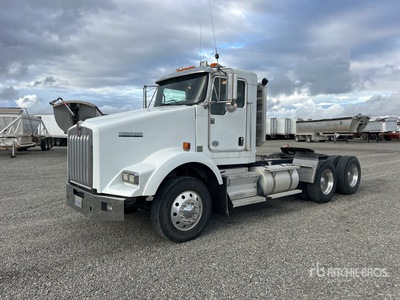 2013 Kenworth T800 6x4 Cabeza Tractora Cabina Corta