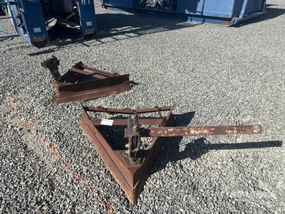 Listerr bar Quantity of (2) V-Point Plow attachments